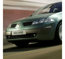 Бампер передний в цвет кузова Renault Megane 2 (2002-2006)